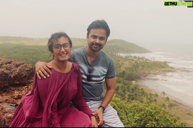 Kavitha Nair Instagram - കുറേ വർഷങ്ങൾക്കു മുന്നേ ഒരു ഉത്രാടത്തിനായിരുന്നു വിവാഹം :) #partner
