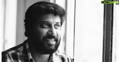 Kavitha Nair Instagram - The first decade of his career as a writer director is still the most popular..emotionally fluid years in Malayalam cinema. We laughed we cried and we still go back to those movies ♥️ You were both soft and spectacular, just like the stories you told♥️ Thank you for the movies.. thank you for making vulnerability popular.. thank you for giving humour the space it deserved ♥️ Rest in Peace …