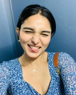 Kayadu Lohar Instagram - all i gotta do is me. 🐥