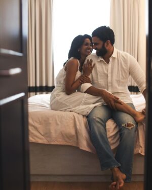 Keerthi Pandian Instagram - Merry Christmas to you from us 🎄♥️

#christmas #home 

Captured by our dearest @tarunkoliyot