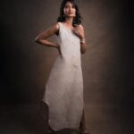 Keerthi Pandian Instagram - 🤎 Styling: @_ragambigaa_ Photography: @iamlokeshwaran Outfit: @bykaveri Makeup: @sofdoesmakeup_ from @thebridesbar Hair: @mani_stylist_ Jewellery: @adorebypriyanka Footwear: @taaramitraofficial