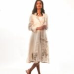 Keerthi Pandian Instagram - #Kannagi Prmotions 🦋 Styling: @_ragambigaa_ Photography: @arungnanavel Outfit: @bykaveri Makeup: @sofdoesmakeup_ from @thebridesbar Hair: @artistrybyhari Jewellery: @adorebypriyanka Footwear: @taaramitraofficial