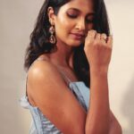 Keerthi Pandian Instagram - #Kannagi Promotions! 💫 Styling: @_ragambigaa_ Photography: @arungnanavel Outfit: @bykaveri Makeup: @sofdoesmakeup_ from @thebridesbar Earring: @sterasmusjewelry curated from @amethystchennai Ring: @adorebypriyanka Footwear: @taaramitraofficial
