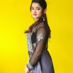 Ketaki Kulkarni Instagram - Look in my eyes they’ll tell you the truth ✨🖤 Wearing @anahita.chikankari MUA & hair @glamorous_vanshikajain Captured by @the.redframe_ Edited by @sk__sunny_007 #ketakikulkarni #instagram #chikankari #kurti