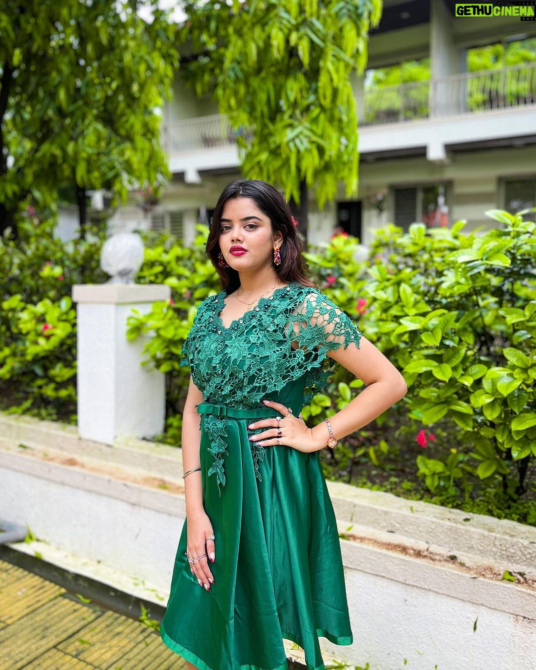 Ketaki Kulkarni Instagram - Life update: turned 18 today! 🥂💚 #birthday #18thbirthday #22ndjuly #birthdaying