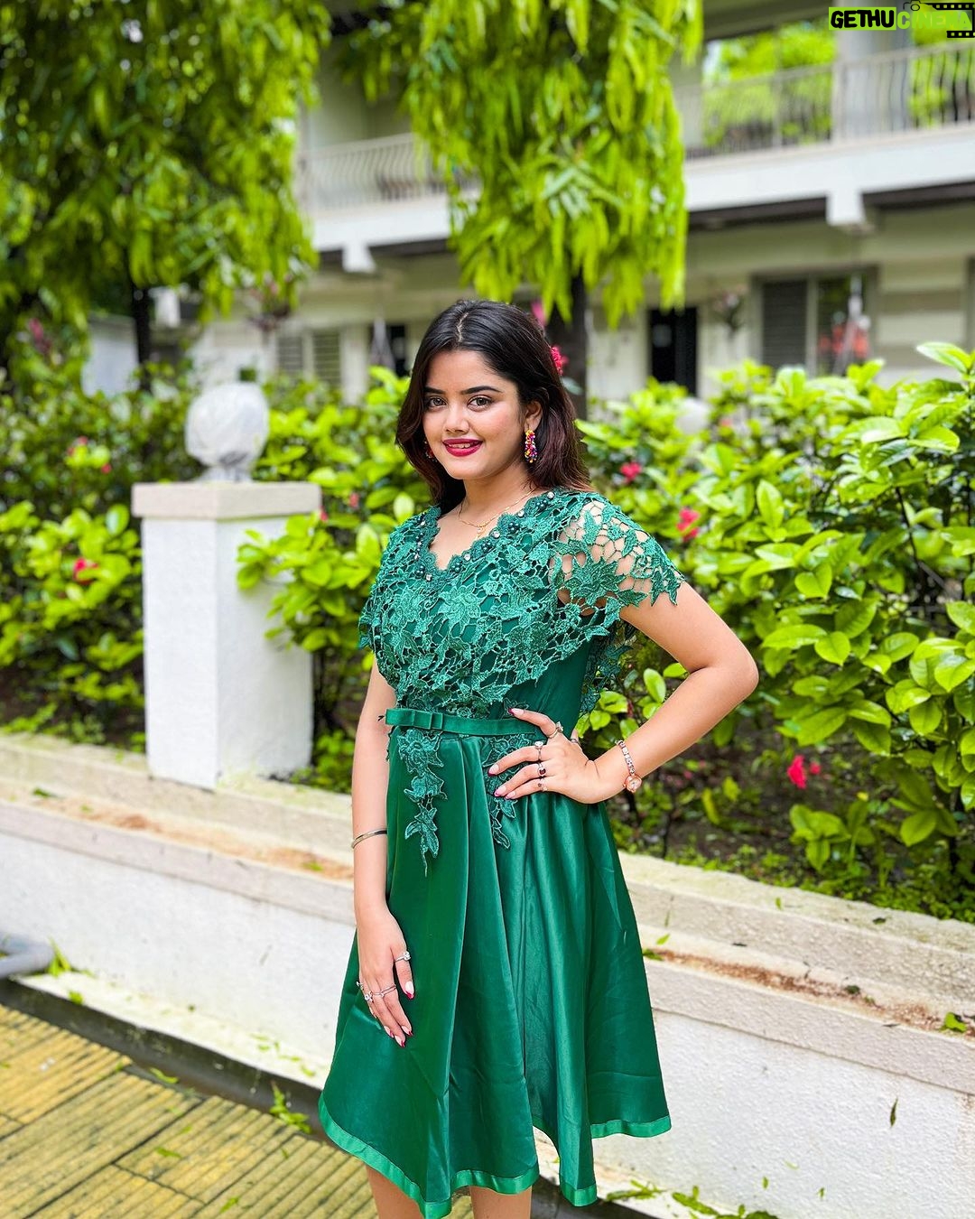 Ketaki Kulkarni Instagram - Life update: turned 18 today! 🥂💚 #birthday #18thbirthday #22ndjuly #birthdaying