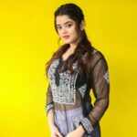 Ketaki Kulkarni Instagram - Look in my eyes they’ll tell you the truth ✨🖤 Wearing @anahita.chikankari MUA & hair @glamorous_vanshikajain Captured by @the.redframe_ Edited by @sk__sunny_007 #ketakikulkarni #instagram #chikankari #kurti