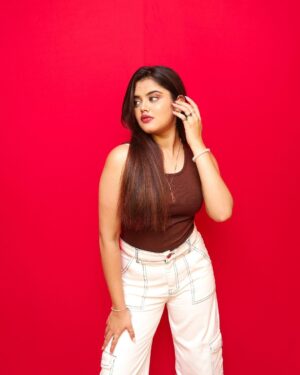 Ketaki Kulkarni Instagram - Birthdayyy weeek!! ♥️🍷
+1 for people who can guess my birthdate in the comment section ‼️🎈

Wearing @city_fashion_hub_1421 
Mua & hair @glamorous_vanshikajain 
Captured by @the.redframe_ 

#birthdayweek