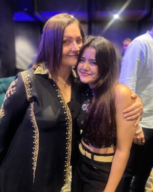 Ketaki Kulkarni Instagram - First screening of my first venture
🙏🧿
Thankyou team 1920 horrors of the heart for the evening I would never forget, it was very special!🤍🧿

#godisgood 🙏🧿

#1920horrorsoftheheart #1920 #bollywood #upcomingmovie #upcomingbollywoodmovie