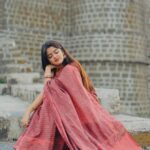 Ketaki Kulkarni Instagram - मन मस्त मगन बस तेरा नाम दोहराए 🌾🌼✨