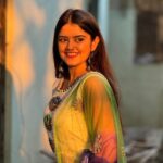 Ketaki Kulkarni Instagram - Flaunting my Indian-ness ✨🪷🦢🔅 #nofilter #indianwear #ethnic #ethnicwear #diwali #diwali2023 #indian #ketakikulkarni #instagram
