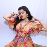 Ketaki Kulkarni Instagram - Happy Diwali everyone! 🪔✨ 📸 @the.redframe_ #diwali #diwalivibes✨ #diwali2023 #happydiwali #diwalioutfit #traditional #indianfestival #festival #festiveseason #festivewear #ketakikulkarni #instagram