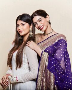 Khushi Kapoor Instagram - 💜 Styled by : @mohitrai with @shubhi.kumar Saree : @anitadongre Jewellery : @gehnajewellers1 Footwear: @aprajitatoorofficial Hair by @humera_shaikh19 Photographer : @tridevsudevan