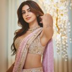 Khushi Kapoor Instagram - 🌸 @arpitamehtaofficial @spacemuffin27 @hot.hair.balloon @tianakamtephotography