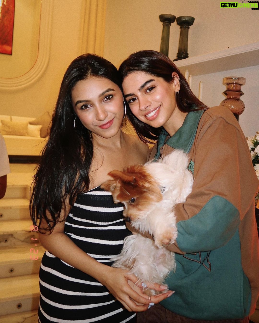 Khushi Kapoor - 305.6K Likes - 👋🏼