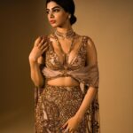 Khushi Kapoor Instagram - For @nmacc.india 🤍 @falgunishanepeacockindia @tanghavri @hot.hair.balloon