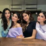 Khushi Kapoor Instagram - 👯‍♀️👯‍♀️