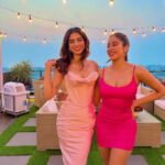 Khushi Kapoor Instagram - 🥳