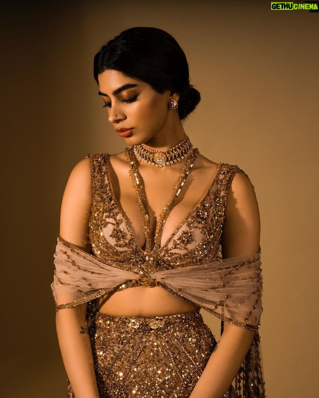 Khushi Kapoor Instagram - For @nmacc.india 🤍 @falgunishanepeacockindia @tanghavri @hot.hair.balloon