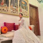 Khushi Kapoor Instagram - 🤍