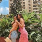 Khushi Kapoor Instagram - 👋🏼🤪✌🏼🥲❤️