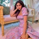 Khushi Kapoor Instagram - 👑Princess of........my bedroom😴