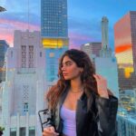 Khushi Kapoor Instagram - Cotton candy sky☁️