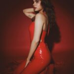 Khushi Kapoor Instagram - Outfit creds🌹: Swimsuit: @ookioh Jewellery: @rafthelabel Pants: @houseofcb Boots: @louboutinworld Styled by @spacemuffin27 Assisted by @jill_lalka Creative by @riidawg Hair by @marcepedrozo Makeup by @sonamdoesmakeup Shot by @sashajairam