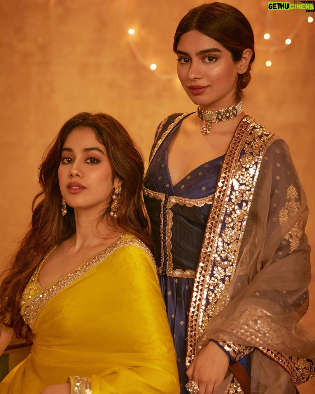 Khushi Kapoor Instagram - Srry for the excessive Diwali pics, I’m done now😙✌🏼