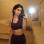 Khushi Kapoor Instagram - Happy fridayyy👼🏼🤍