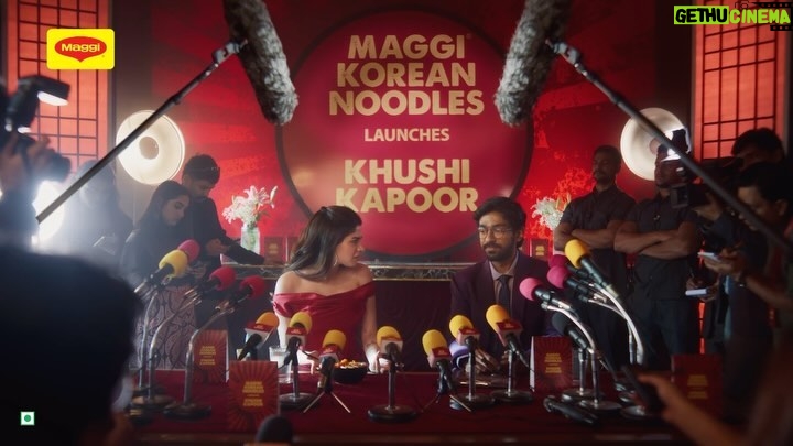 Khushi Kapoor Instagram - Maggi Korean noodles launches me? Or did I launch Maggi Korean noodles?😉 Try the all-new MAGGI Korean Noodles today🫰! #MAGGI #MAGGIKorean #MAGGIKoreanNoodles #KLaunchesK #MAGGIKoreanKraze #MAGGIE