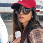 Kinjal Rajpriya Instagram - Flight Mode ✈️ Best of self-assessments happen above the clouds. Steady grounds enable higher flights ✨ Though I was thinking about baseball 😅#Yankees 🫶