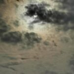 Kinjal Rajpriya Instagram - વર્ષ ૨૦૨૩ની છેલ્લી પુનમ કચ્છના ‘The White Dessert’ માં માણી. ફોટોગ્રાફીની વાત આવે તો ‘ચંદ્ર’ મારો પ્રિય વેષય છે 🤍 આજે, ચંદ્રના પ્રકાશમાં આખી ધરતીને ચમક્તા જોઇ ✨ અહીં વિતાવેલી શાંત અને શિતળ ક્ષણો કદી નઇ વિસરાય 🤌 આપણા ગુજરાતની ધરતીને સત સત નમન 🙏 #Kutch #Gujarat #India #December2023