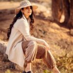 Kinjal Rajpriya Instagram - ઠેકાણે ઠેકાણે ફરતા રામ ન દીઠ્યાં ઠેકાણા ગામ 🤠 #AGypsyWagon #VintageSoul #VardosVibe Clicked by @gaurang.anand assisted by @dhvl_vnl @contentcrestmedia