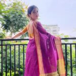 Kinjal Rajpriya Instagram - જે દેખાય તને મુજમાં એતો તારી છબી છે ને જે જોવું હું તુજમાં એ મારું સ્મિત 💜