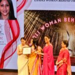 Konkona Sen Sharma Instagram - Honoured to receive the Laadli Media Award for Gender Sensitivity in cinema alongside real heroes and pioneers like Bhanwari Devi, Vimla Patil, Aruna Raje, Nadira Babbar and many others! Thank you so much @laadli_pf Oh hi prettiest Chief Guest @rasikadugal ♥️ 📷: @urvashizala 😘😘 HMU: @themakeupwaley @nirabahadur