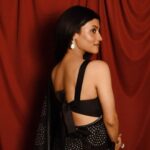 Konkona Sen Sharma Instagram - Getting back to favourites! Styled by @damini_styles Wearing: @raw_mango Jewellery: @amrapalijewels Photographer: @pehelaggarwal Makeup: @taskeen_c Hair: @ritashukla22