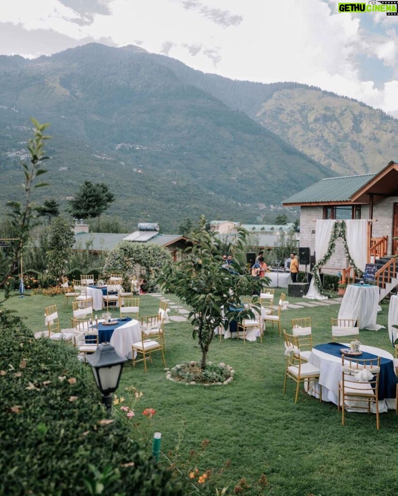 Krishna Mukherjee Instagram - Cherishing The Most Beautiful And Dreamy Day Of Our Life❤️ Happy Engagement Anniversary Chikki 🥰 I LOVE YOU ❤️ Ps. Being married to me for the rest of your life is the real anniversary gift." 🤪 Muuahhhh Memories captured by- @israniphotography Event and Decor planned by @jestbeauevents011 Manali, Himachal Pradesh