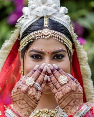 Krishna Mukherjee Instagram - Bachpan se na Mujhe Shaadi karne ka Bada shauk tha by god 🤪
MUA - @sakshigupta_makeup_studio 
Styleby- @stylebysugandhasood 
Jewellery- @madhubanbymanubhai 
Captured by - @israniphotography 
For Making it happen - @diapers_and_lipsticks