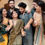 Krishna Mukherjee Instagram - And some more 💚 Friends&Family