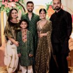 Krishna Mukherjee Instagram - And some more 💚 Friends&Family