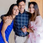Krishna Mukherjee Instagram - An appreciation post for my parents ❤️ No it’s not their anniversary or birthday but just wanted to share my deepest gratitude for having them in my life. . We wouldn’t be where we are, if it weren’t for them. Thank you for always believing in us, for loving us unconditionally, for accepting us the way we are.. for forgiving us for our all big & small mistakes.. We love you both 😘
