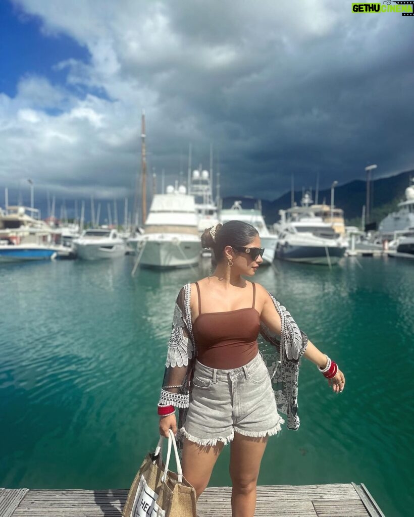 Krishna Mukherjee Instagram - Hello Weekend !!! Mahé, Seychelles