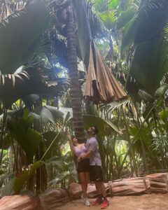 Krishna Mukherjee Instagram - Green or blue, there is no where I would go without you… cause your my apple pie ❤️ Vallée de Mai