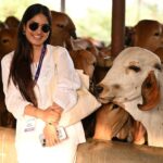 Krishna Mukherjee Instagram – Days of Joy and Happiness ♥️
Had the best time of my life in Aashram in Bengaluru @artofliving 
Really Grateful for this beautiful experience @srisriravishankar . There is so much to learn but the most easiest thing we keep forgetting in our life is to be “HAPPY” And These 3 days were  life changing experience for me. All we have to do is MEDITATE ♥️ There were so many emotions I bottled up inside me but @artofliving helped me to release and let go of all my pain and sorrows. Thank you so much ♥️🙏🏻 Forever Grateful 😃
