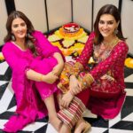 Kriti Sanon Instagram - Diwali dump! 💥❤️😍🪔 Lights, colours, flowers, punjabi food and lots of love & warmth! ❤️