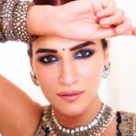 Kriti Sanon Instagram - Don’t burst Patakas, BE one! 💥💥🤭