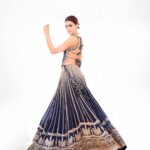 Kriti Sanon Instagram - Don’t burst Patakas, BE one! 💥💥🤭
