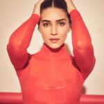 Kriti Sanon Instagram - Couldn’t choose! Posting all!💋❤️‍🔥 For HYPHEN’s First Event! ♥️ @letshyphen