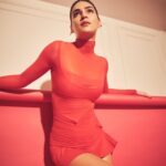 Kriti Sanon Instagram - Couldn’t choose! Posting all!💋❤️‍🔥 For HYPHEN’s First Event! ♥️ @letshyphen